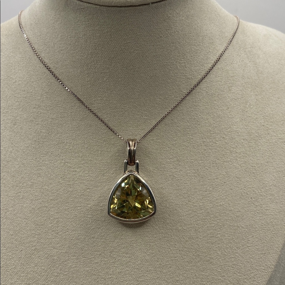 Sterling Silver 925 Lemon Lime Quartz Pendant Necklace With Chain 18”L